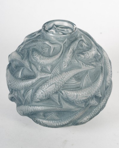 1927 René Lalique - Vase Oleron with blue patina - 