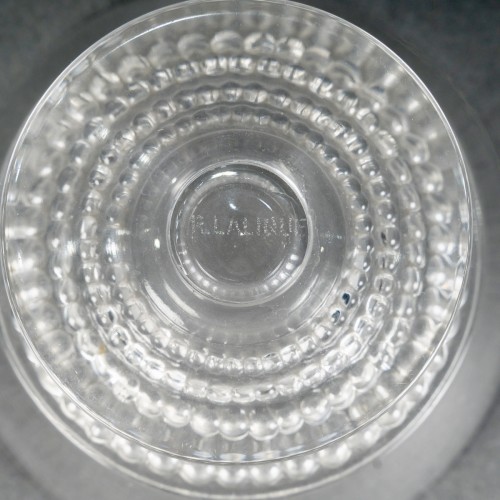 20th century - 1930 René Lalique Set of 8 Nippon Champagne Glasses