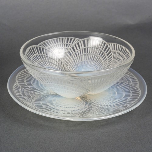Argenterie et Arts de la table  - 1924 René Lalique - Suite de 6 bols et 6 assiettes Coquilles