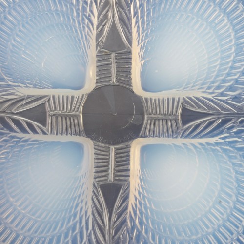 Art Déco - 1924 René Lalique - Suite de 6 bols et 6 assiettes Coquilles