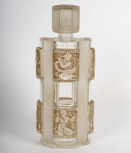 1942 René Lalique - Perfume Bottle Helene - Glass & Crystal Style Art Déco