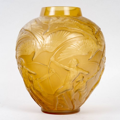 1921 René Lalique - Vase Archers - Glass & Crystal Style Art Déco