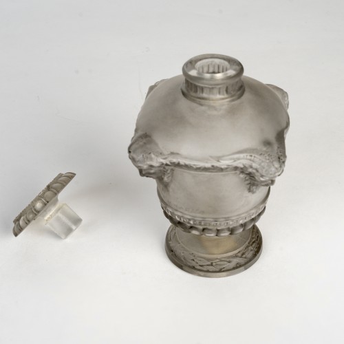 20th century - 1925 René Lalique - Perfume Bottle Bouquet De Faunes