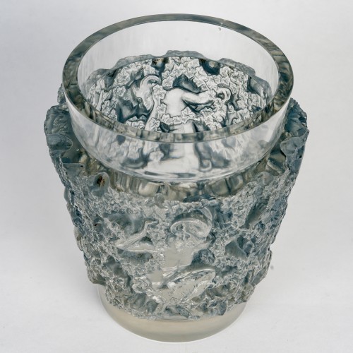 Glass & Crystal  - 1938 René Lalique - Vase Bacchus