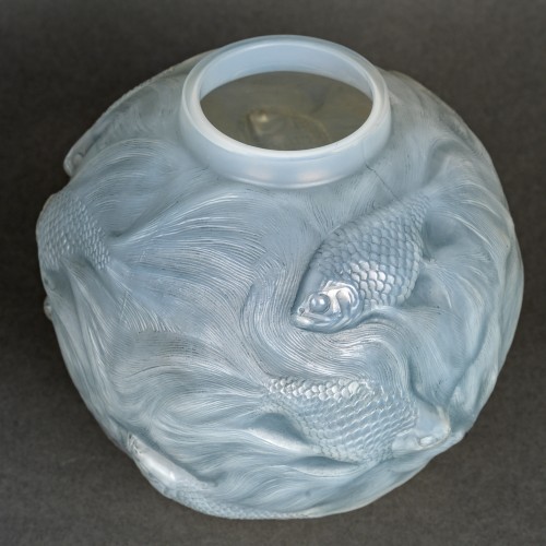 Glass & Crystal  - 1924 René Lalique - Vase Formose
