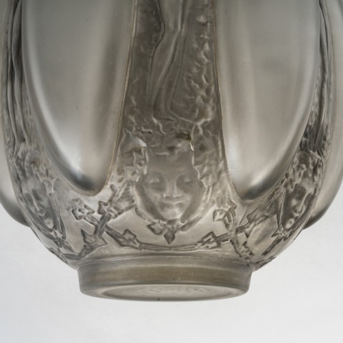 Antiquités - 1912 René Lalique - Vase Six Figurines Et Masques