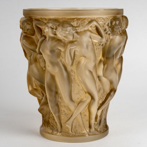 Glass & Crystal  - 1927 René Lalique - Vase Bacchantes