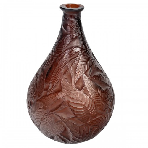 1923 René Lalique - Red Amber Sauges Vase