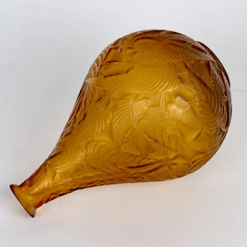 1923 René Lalique - Yellow Amber Sauges Vase - 