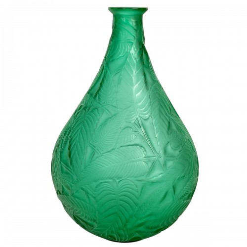 1923 René Lalique - Emerald Green Sauges Vase