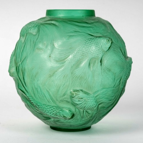 Glass & Crystal  - 1924 René Lalique - Vase Formose