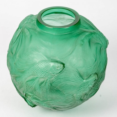 1924 René Lalique - Vase Formose - 