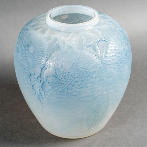 Glass & Crystal  - 1927 René Lalique - Vase Alicante Triple Cased Opalescent Glass Blue Patina