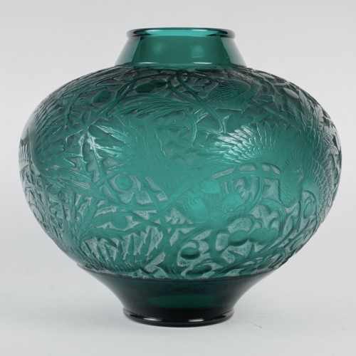 Glass & Crystal  - 1924 René Lalique - Vase Aras Teal Green Glass With White Patina