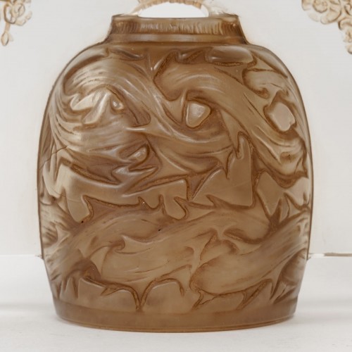 20th century - 1913 René Lalique - Night Light Perfume Burner Veronique Glass Sepia Patina