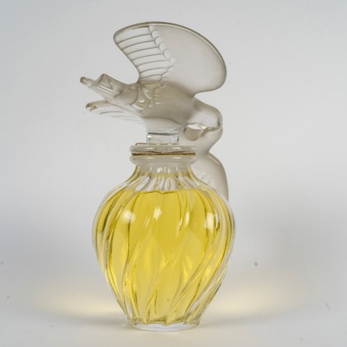 20th century - 1948 Marc Lalique - Giant Perfume Bottle l&#039;Air Du Temps Crystal Nina Ricci