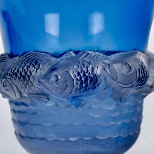 Glass & Crystal  - 1930 René Lalique - Vase Piriac Navy