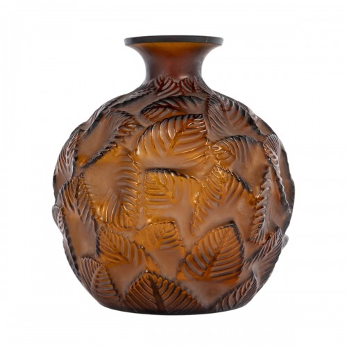 1926 René Lalique - Vase Ormeaux