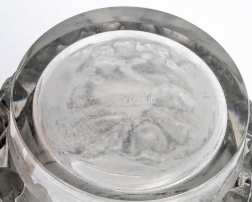 Antiquités - 1938 René Lalique - Vase Bacchus