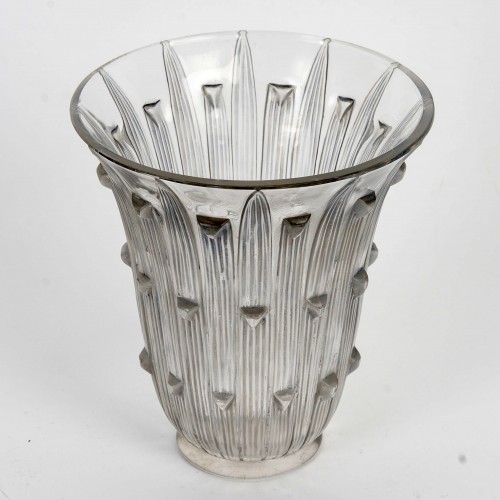 1926 René Lalique - Bellis Vase White - Glass & Crystal Style Art Déco