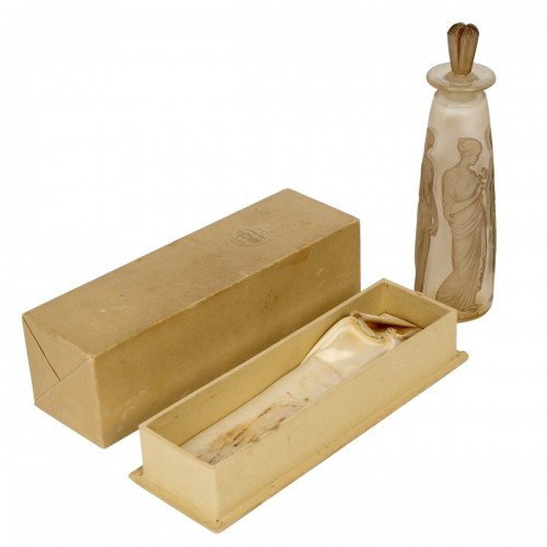 1910 René Lalique Perfume Bottle Amber Antique For Coty