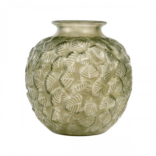 1926 René Lalique - Vase Charmille