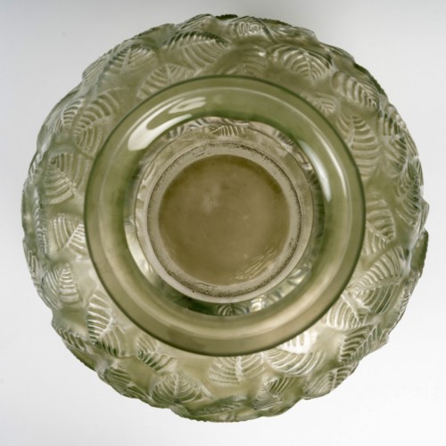 1926 René Lalique - Vase Charmille - 