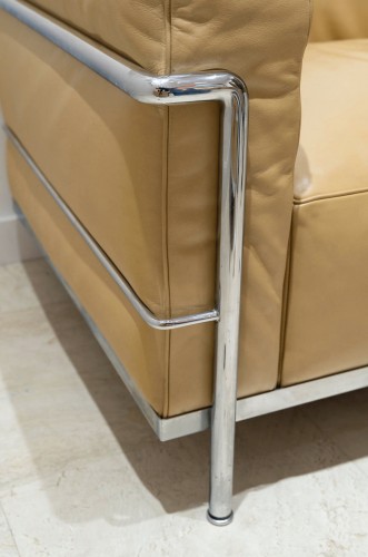 Le Corbusier, Perriand, Jeanneret Cassina - Pair Of Lc3 Camel Gold Leather - 