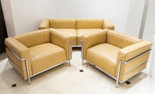 Le Corbusier, Perriand, Jeanneret Cassina - Pair Of Lc3 Camel Gold Leather - 