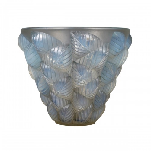 1927 René Lalique - Vase Moissac