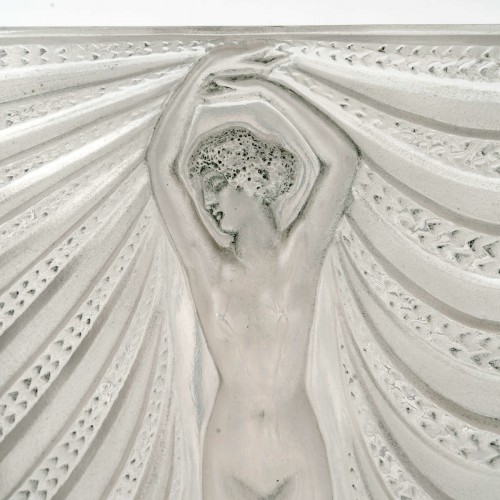 20th century - 1937 René Lalique - Vase Terpsichore