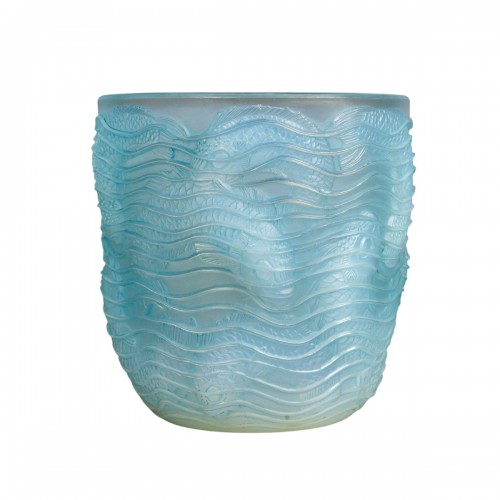1932 René Lalique - Vase Dauphins