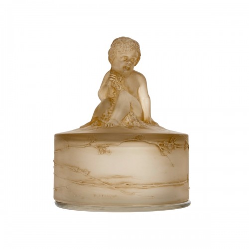 1919 René Lalique - Boîte Amour Assis