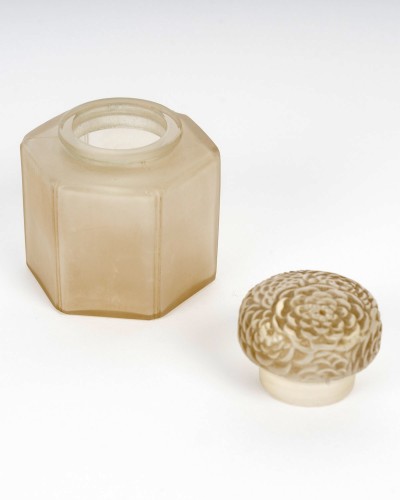Verrerie, Cristallerie  - 1913 René Lalique - Boîte Pot à Crème Chrysanthème