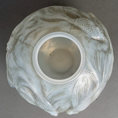 Glass & Crystal  - 1924 René Lalique - Vase Formose