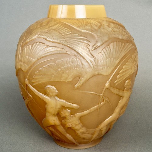 Verrerie, Cristallerie  - 1921 René Lalique - Vase Archers
