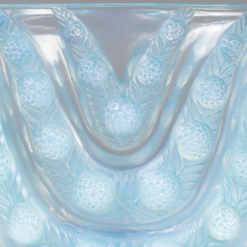 XXe siècle - 1937 René Lalique - Vase Vichy