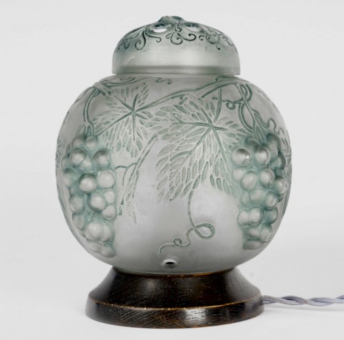 1921 René Lalique Lamp Perfume Burner Raisins Grapes - Lighting Style Art Déco
