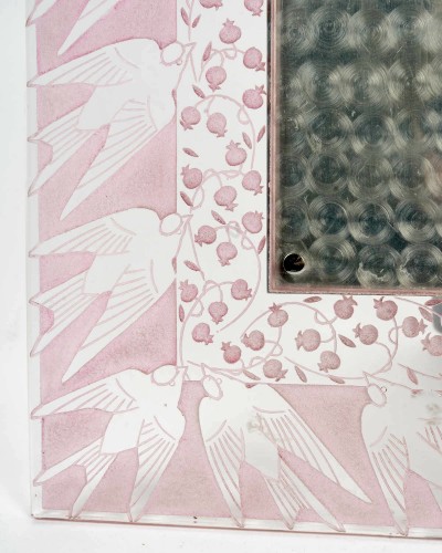 XXe siècle - 1926 René Lalique - Cadre Muguet et Hirondelles