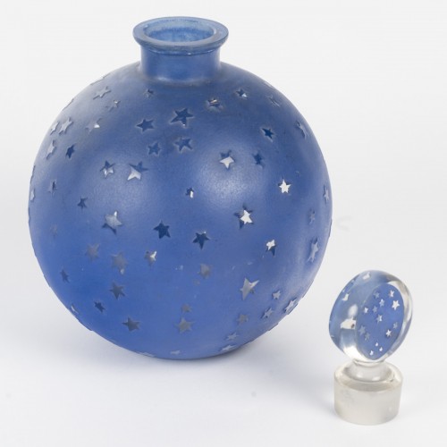 1924 René Lalique - Flacon à Parfum Géant Dans La Nuit pour Worth - BG Arts