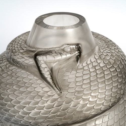 1924 René Lalique - Vase Serpent With Grey Patina - 