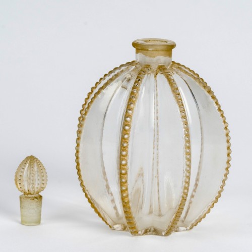 1927 René Lalique - Perfume Bottle Gregoire - 