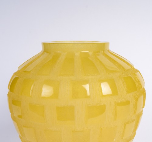 Daum - Vase Rythmes Pâte de Cristal Jaune - BG Arts