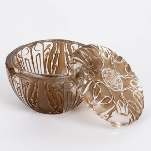 XXe siècle - 1911 René Lalique - Boîte Quatre Scarabées Patiné Sépia
