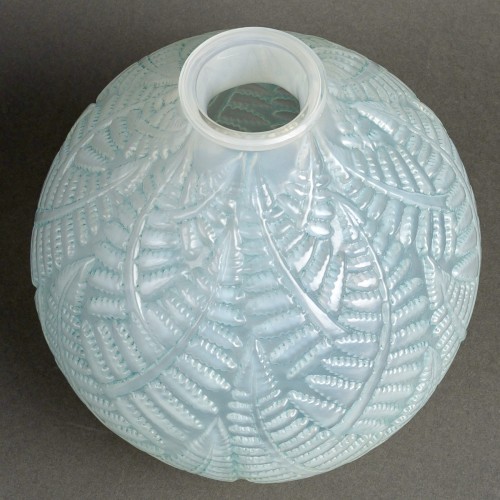 XXe siècle - 1927 René Lalique - Vase Espalion