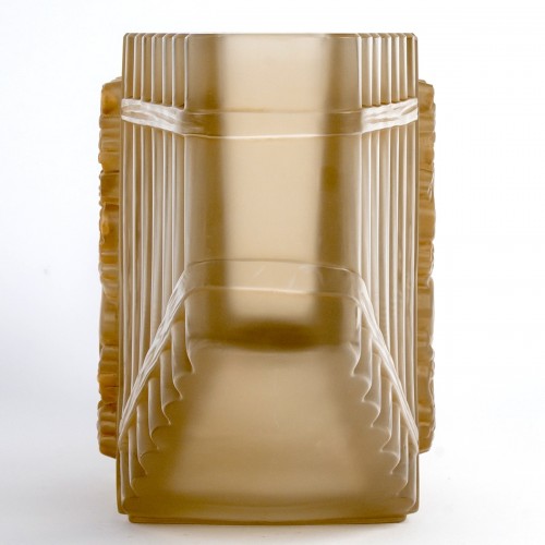 Antiquités - 1937 René Lalique - Vase Pan