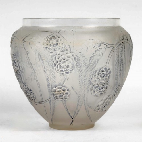 1923 René Lalique - Vase Nefliers With Blue Patina - Glass & Crystal Style Art Déco