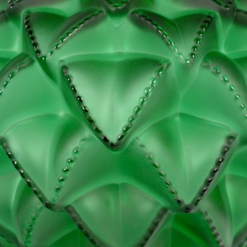 20th century - Lalique France - Vase Languedoc Emerald Green