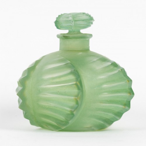 1927 René Lalique - Perfume Bottle Camille With Green Patina - Glass & Crystal Style Art Déco