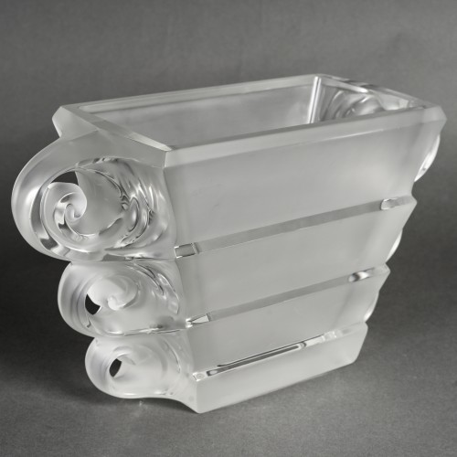 Verrerie, Cristallerie  - Lalique France - Vase Lijiang Cristal - 119/888